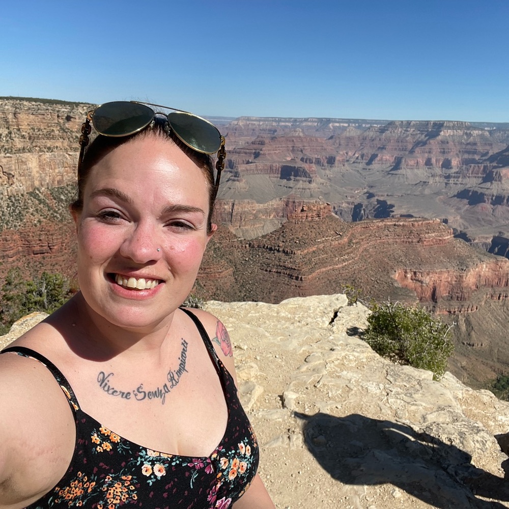 Meet your Posher, Christina